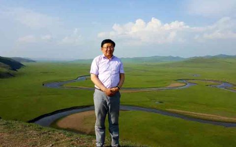 敖日格乐，内蒙古农业大学教授、博导，肉牛产业专家
