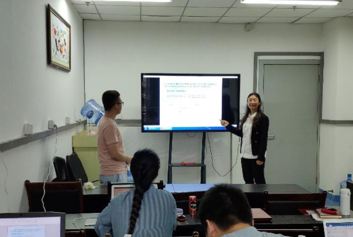 李志琼(女),四川农业大学教授、博导,水产养殖专家。