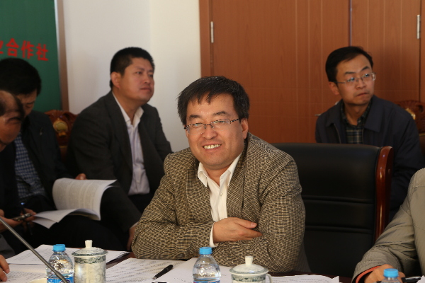李清宏，山西武乡人，山西农业大学教授、博导，猪兔饲料营养专家。