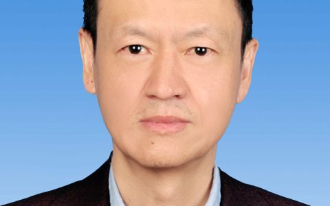 李亚辉，云南农业大学教授、硕导，蜂学专家