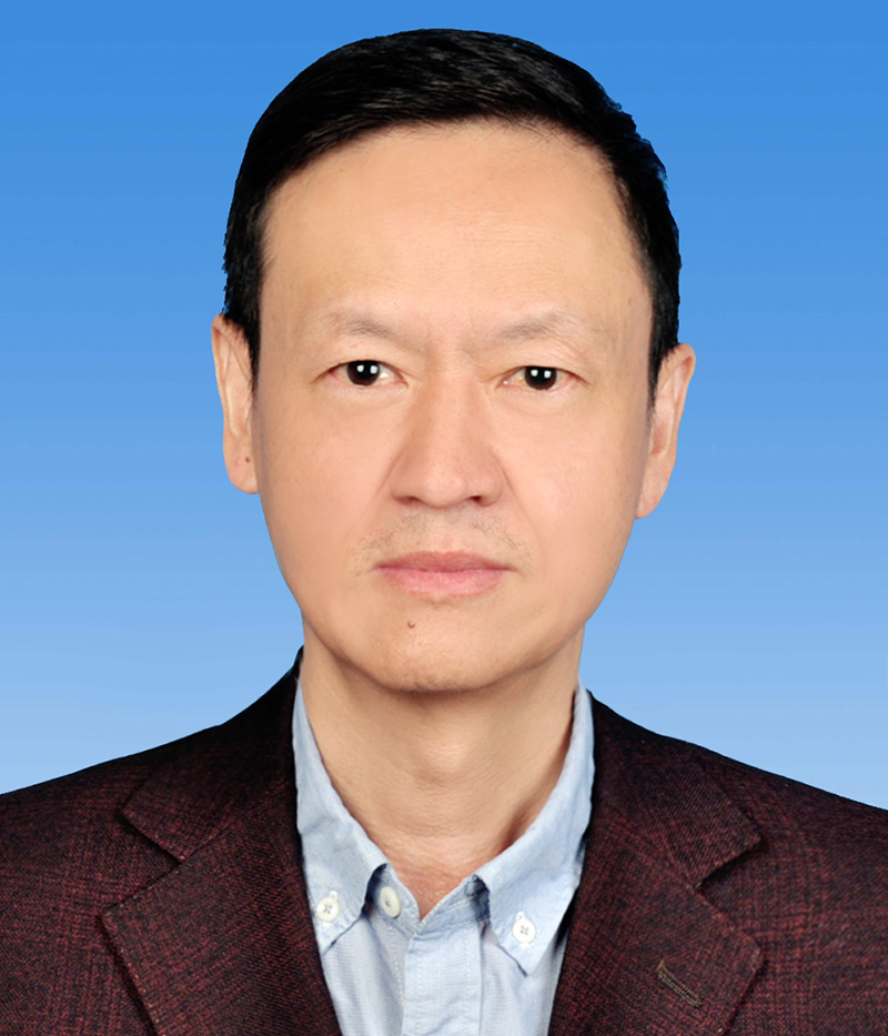 李亚辉，云南农业大学教授、硕导，蜂学专家。