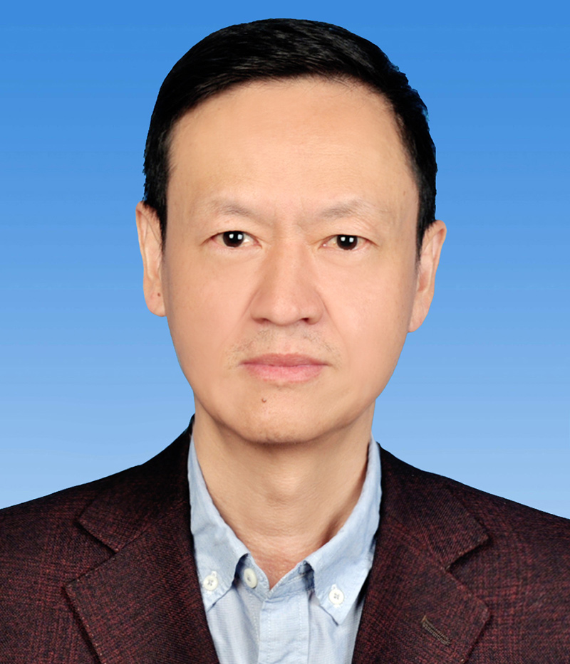 李亚辉,云南农业大学教授、硕导,蜂学专家。