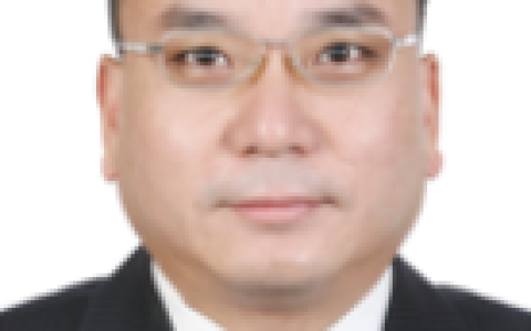 杨开伦（白族），云南大理人，新疆农业大学动物科学学院院长、博导，牛羊专家