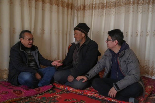 杨开伦（白族），云南大理人，新疆农业大学动物科学学院院长、博导，牛羊专家