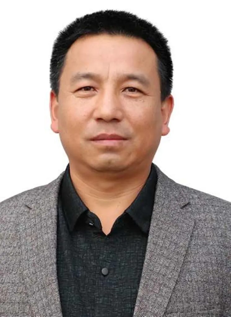 张子军,安徽农业大学教授、博导,动物科技学院副院长,绵山羊育种专家。