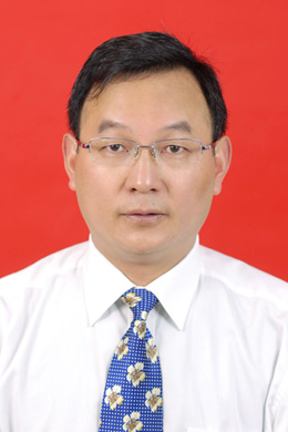 王志坚，四川南充人，西南大学生命科学学院教授、博导，水产养殖专家。