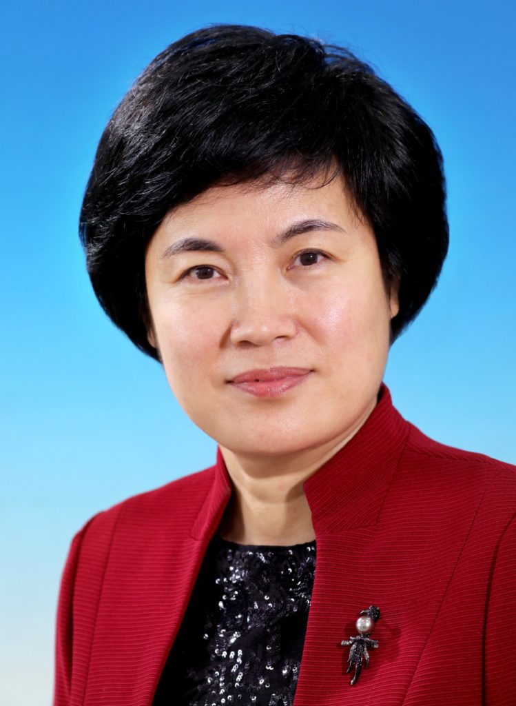 刘雅红（女），黑龙江泰莱人，华南农业大学教授、博导、校长，兽医专家