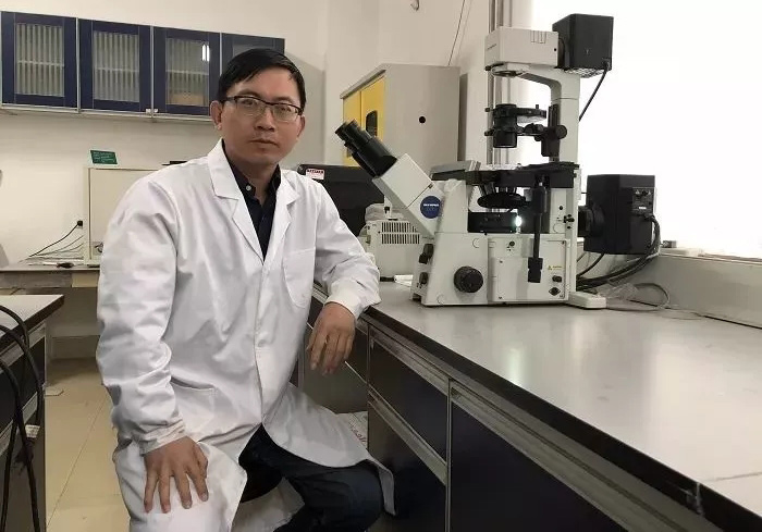 高勤峰,中国海洋大学教授、博导,水产养殖专家。