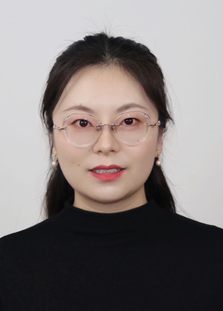王婧(女),内蒙古赤峰人,湖南农业大学特聘教授,硕导,猪业专家