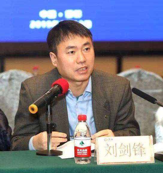 刘剑锋,中国农业大学动物遗传育种系副系主任、博导,畜禽专家