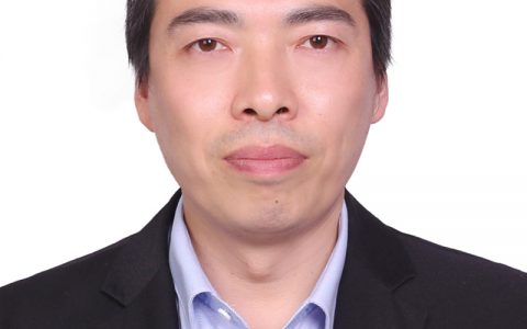 杨明显，四川农业大学副教授、硕导，蜂业专家