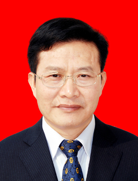 邓近平,江西南昌人,华南农业大学研究员、博导,畜禽营养专家。