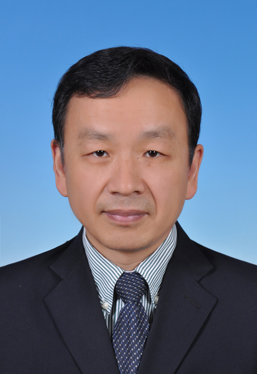 肖立华，湖南华容县人，华南农业大学教授、博导，寄生虫专家。