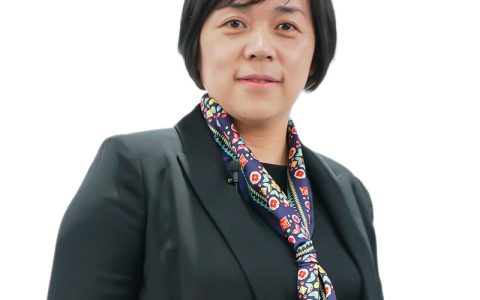 黄凌霞（女），浙江大学研究员、博导，蚕业专家