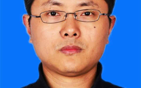 王华兵，浙江大学教授、博导，蚕业专家