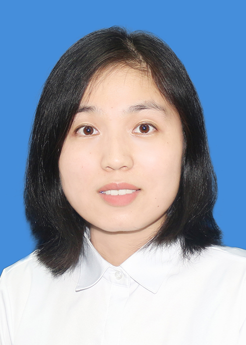 韩素芳(女),山东菏泽人,华南农业大学副教授,宠物专家。